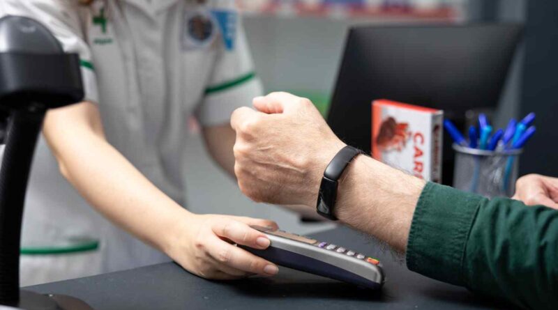 Retail Banks Urged to Redefine Customer Value Retail Banks Urged to Redefine Customer Value